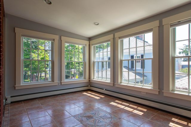 36 State Street, Portsmouth, NH 03801