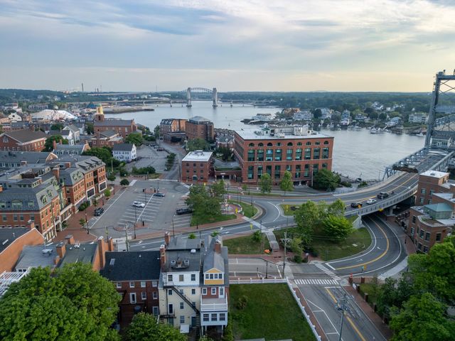 36 State Street, Portsmouth, NH 03801