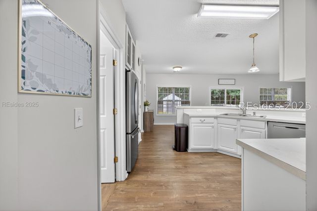 15 Mayfair Dr, Bluffton, SC 29910