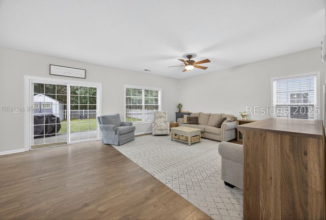 15 Mayfair Dr, Bluffton, SC 29910