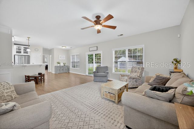 15 Mayfair Dr, Bluffton, SC 29910