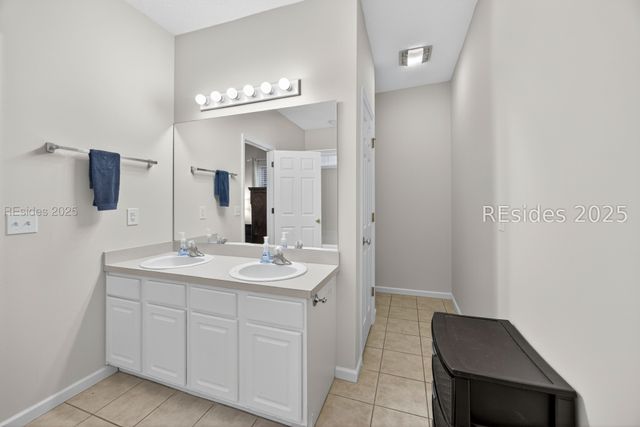 15 Mayfair Dr, Bluffton, SC 29910