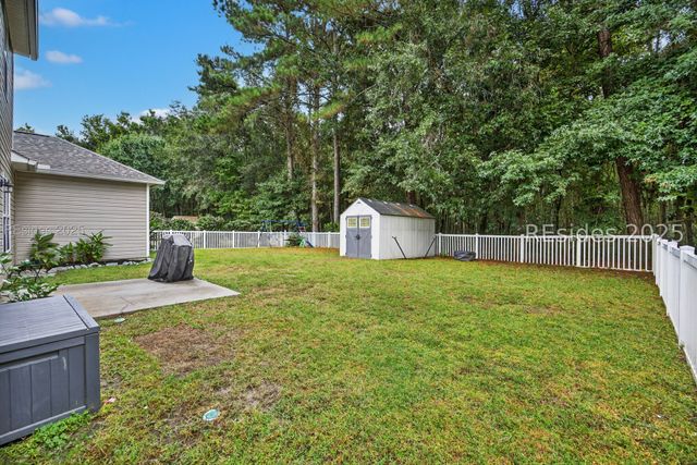 15 Mayfair Dr, Bluffton, SC 29910