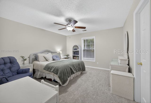 15 Mayfair Dr, Bluffton, SC 29910