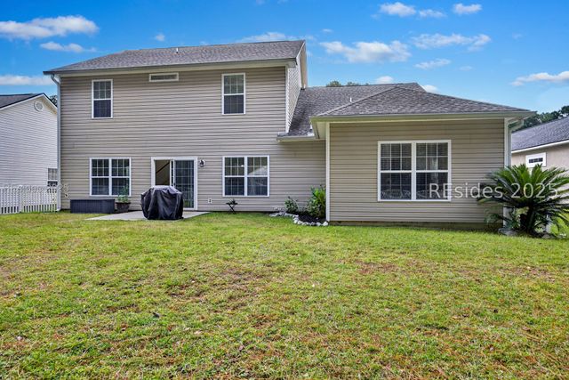 15 Mayfair Dr, Bluffton, SC 29910
