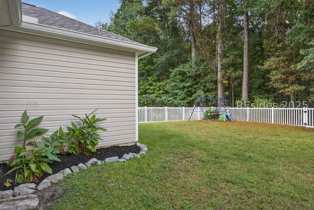 15 Mayfair Dr, Bluffton, SC 29910