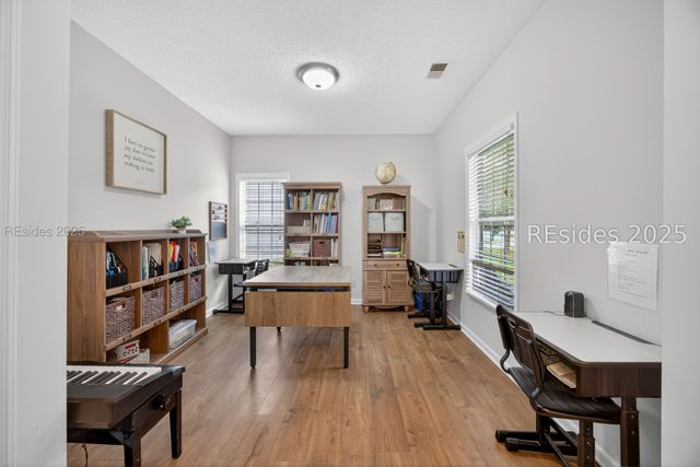 15 Mayfair Dr, Bluffton, SC 29910