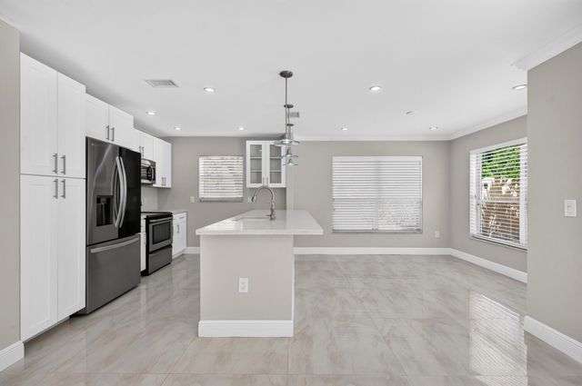 6765 NW 75th Place, Parkland, FL 33067