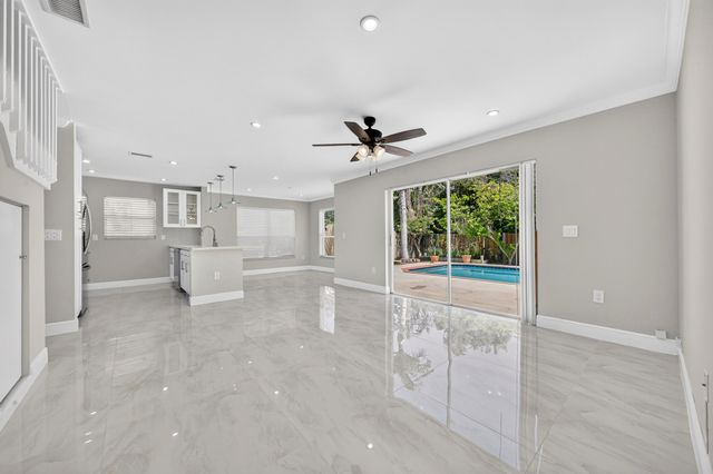 6765 NW 75th Place, Parkland, FL 33067