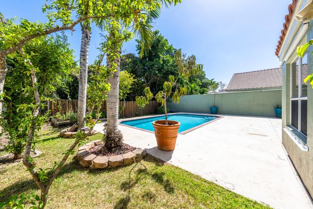 6765 NW 75th Place, Parkland, FL 33067