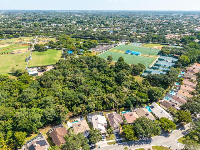 6765 NW 75th Place, Parkland, FL 33067