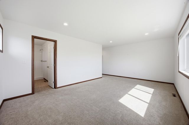 5227 11th Street W, West Fargo, ND 58078