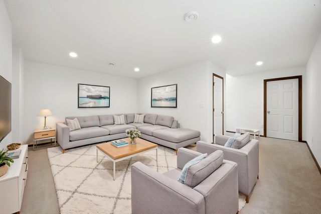 5227 11th Street W, West Fargo, ND 58078
