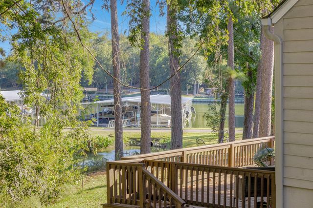 90 Harbour Lane, Coldspring, TX 77331