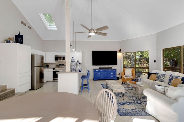 90 Harbour Lane, Coldspring, TX 77331