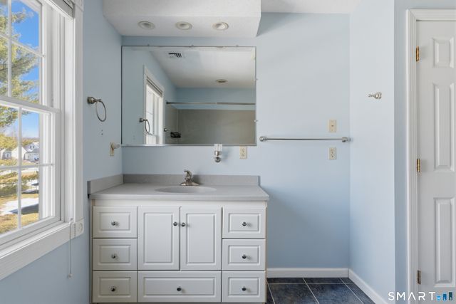 20 Browning Avenue, Newington, CT 06111