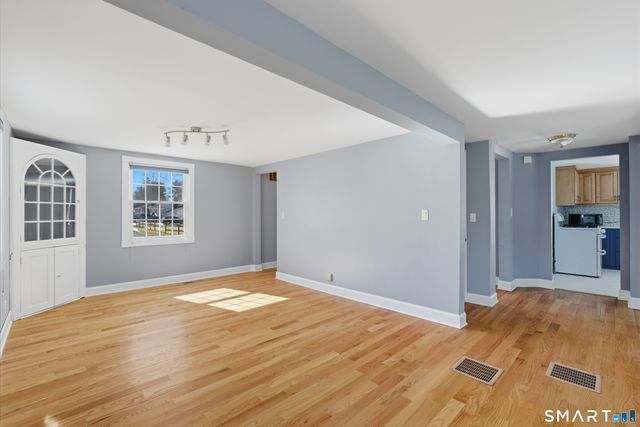 20 Browning Avenue, Newington, CT 06111