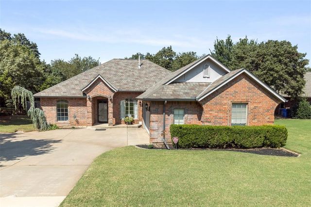 1043 Hidden Oaks Way, Guthrie, OK 73044