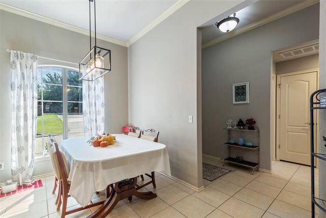 1043 Hidden Oaks Way, Guthrie, OK 73044