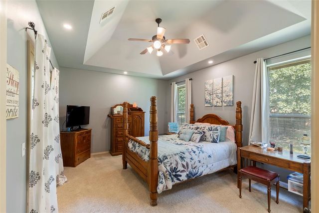 1043 Hidden Oaks Way, Guthrie, OK 73044