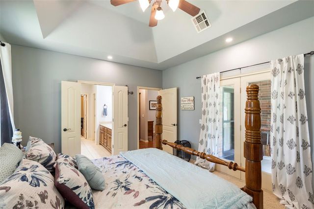 1043 Hidden Oaks Way, Guthrie, OK 73044