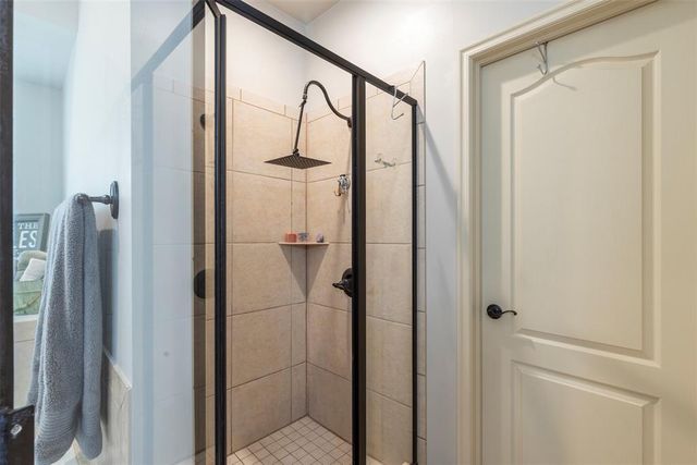 1043 Hidden Oaks Way, Guthrie, OK 73044