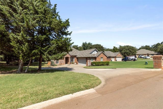 1043 Hidden Oaks Way, Guthrie, OK 73044