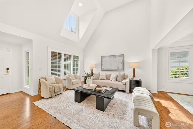 6831 117th Avenue NE, Kirkland, WA 98033