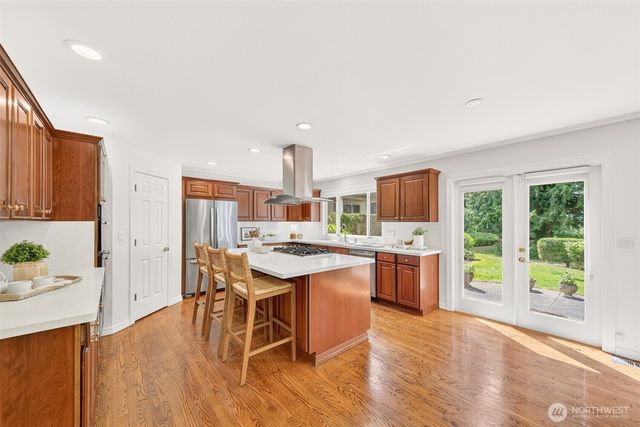 6831 117th Avenue NE, Kirkland, WA 98033