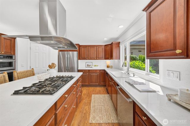 6831 117th Avenue NE, Kirkland, WA 98033