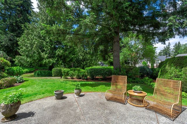 6831 117th Avenue NE, Kirkland, WA 98033