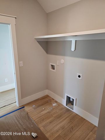 371 Longhill Drive, Wilmington, NC 28412