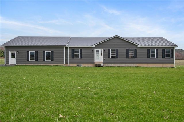 482 Pidgeon Hill Road, Franklin, VT 05457