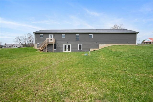 482 Pidgeon Hill Road, Franklin, VT 05457