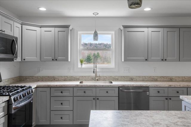 482 Pidgeon Hill Road, Franklin, VT 05457