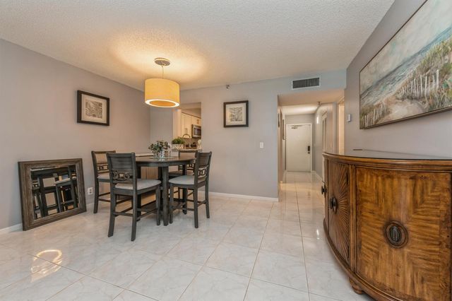 14527 BONAIRE Boulevard 303, Delray Beach, FL 33446