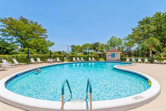 14527 BONAIRE Boulevard 303, Delray Beach, FL 33446