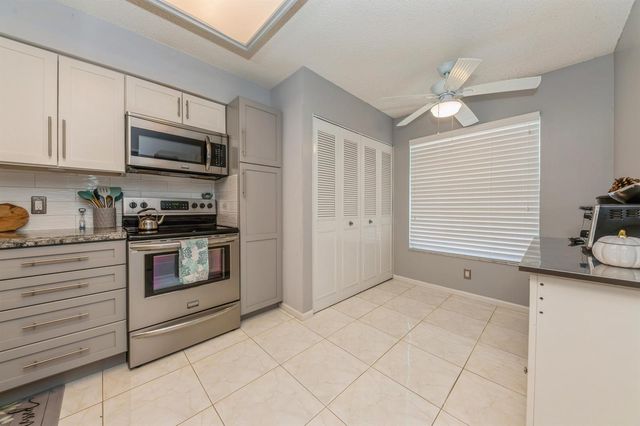 14527 BONAIRE Boulevard 303, Delray Beach, FL 33446