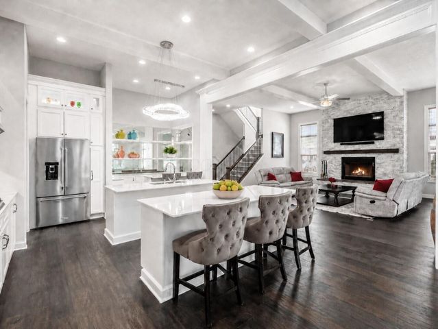 5463 Maple Drive, Lewis Center, OH 43035