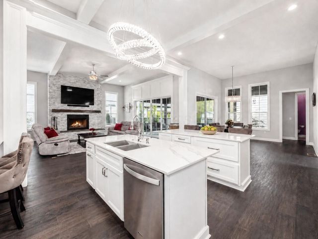 5463 Maple Drive, Lewis Center, OH 43035