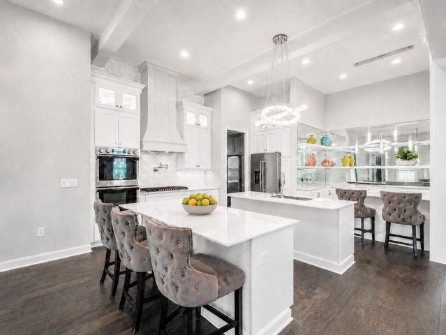 5463 Maple Drive, Lewis Center, OH 43035