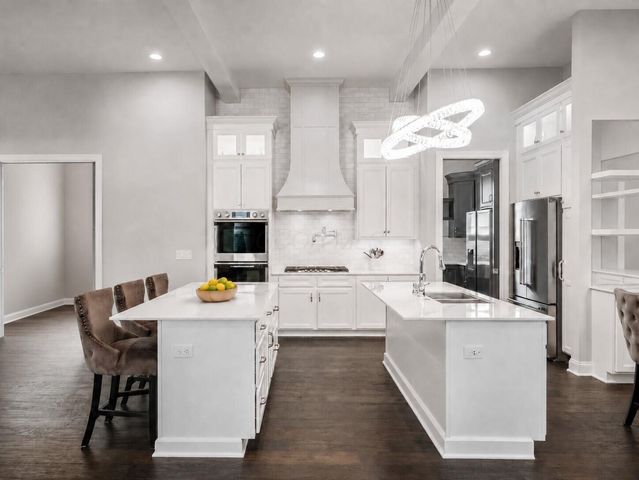 5463 Maple Drive, Lewis Center, OH 43035