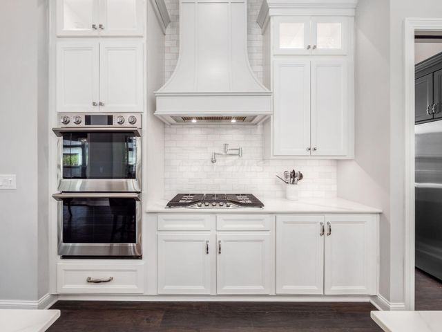 5463 Maple Drive, Lewis Center, OH 43035