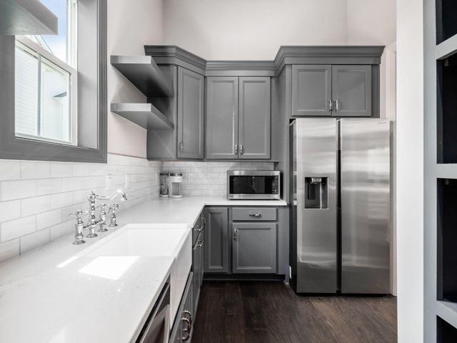 5463 Maple Drive, Lewis Center, OH 43035