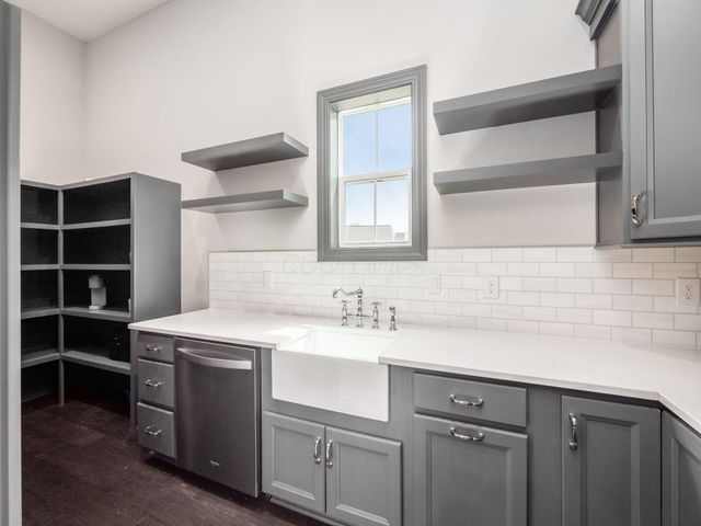 5463 Maple Drive, Lewis Center, OH 43035