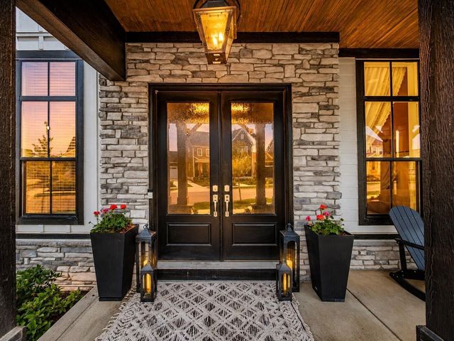 5463 Maple Drive, Lewis Center, OH 43035