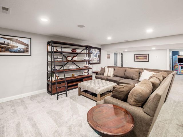 5463 Maple Drive, Lewis Center, OH 43035