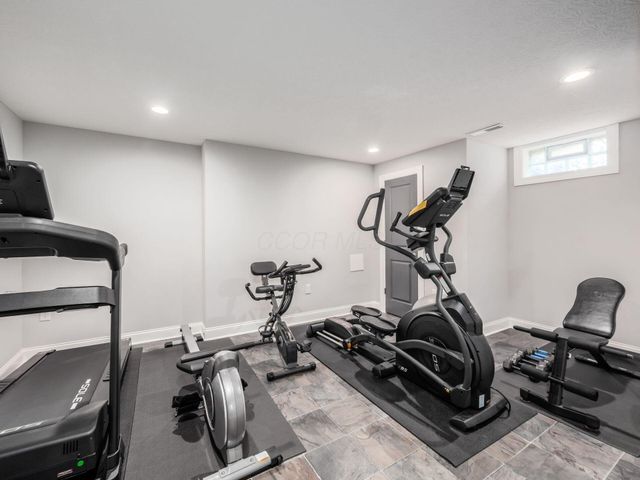 5463 Maple Drive, Lewis Center, OH 43035