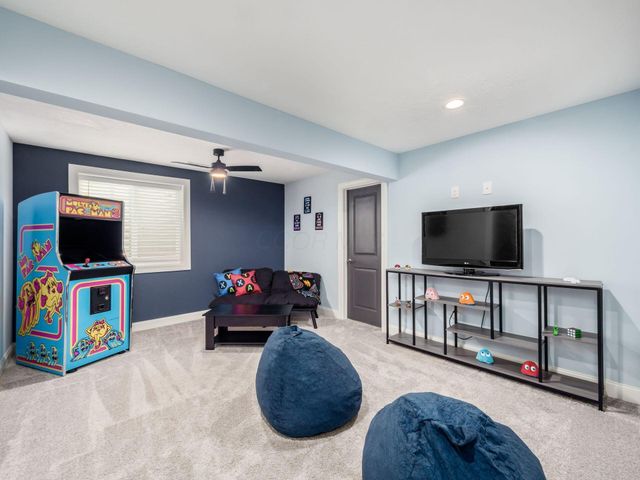 5463 Maple Drive, Lewis Center, OH 43035
