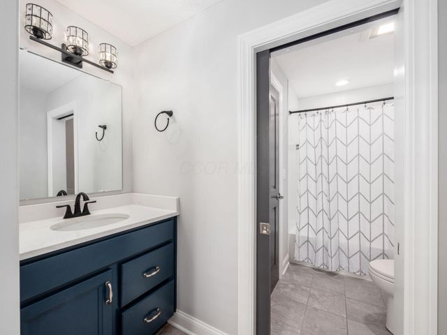 5463 Maple Drive, Lewis Center, OH 43035